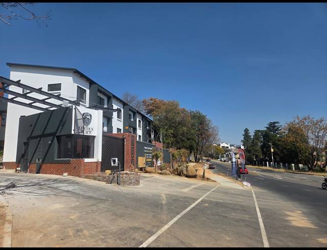 2 BEDROOM APARTMENT TO LET IN BRYANSTON
